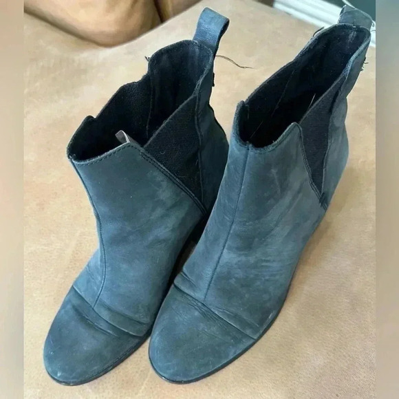 TOMS Women's Esme Bootie Black Leather Size 8.5 - Picture 3 of 8